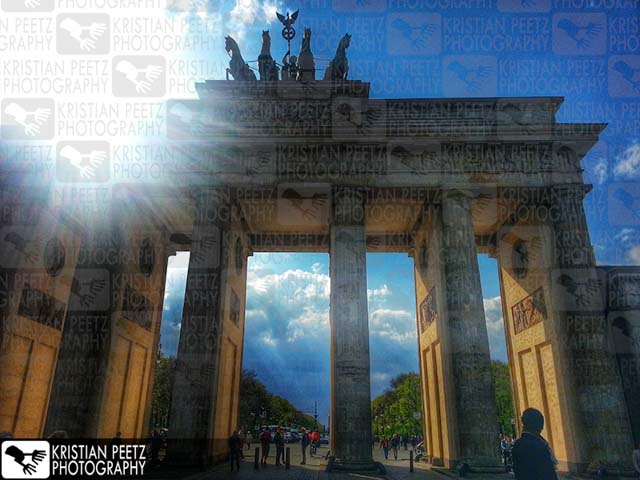 "Brandenburger Tor" in Berlin - Copyright by Kristian Peetz