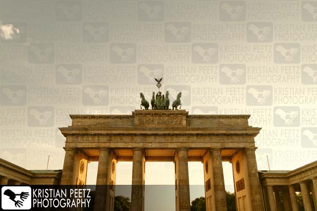 The "Brandenburger Tor" in Berlin - Copyright by Kristian Peetz